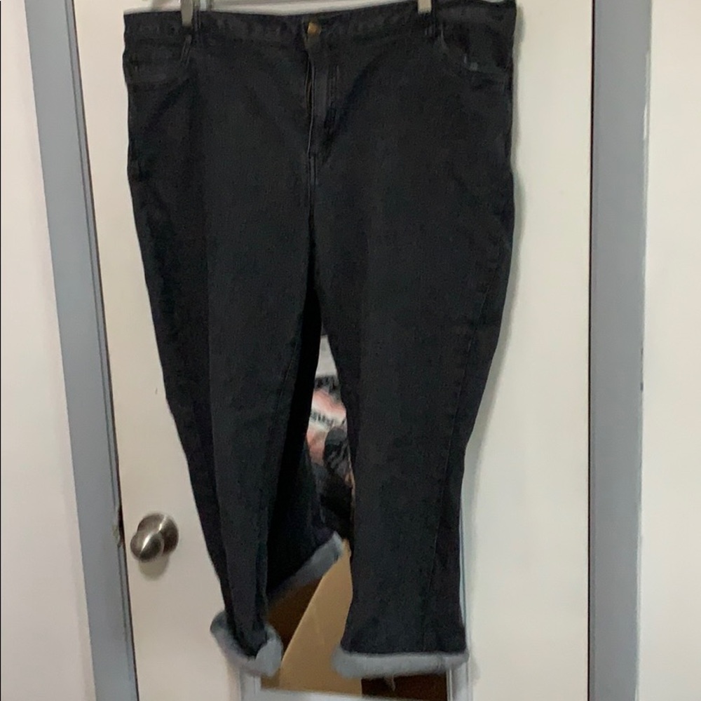 Women’s stone washed black jeans